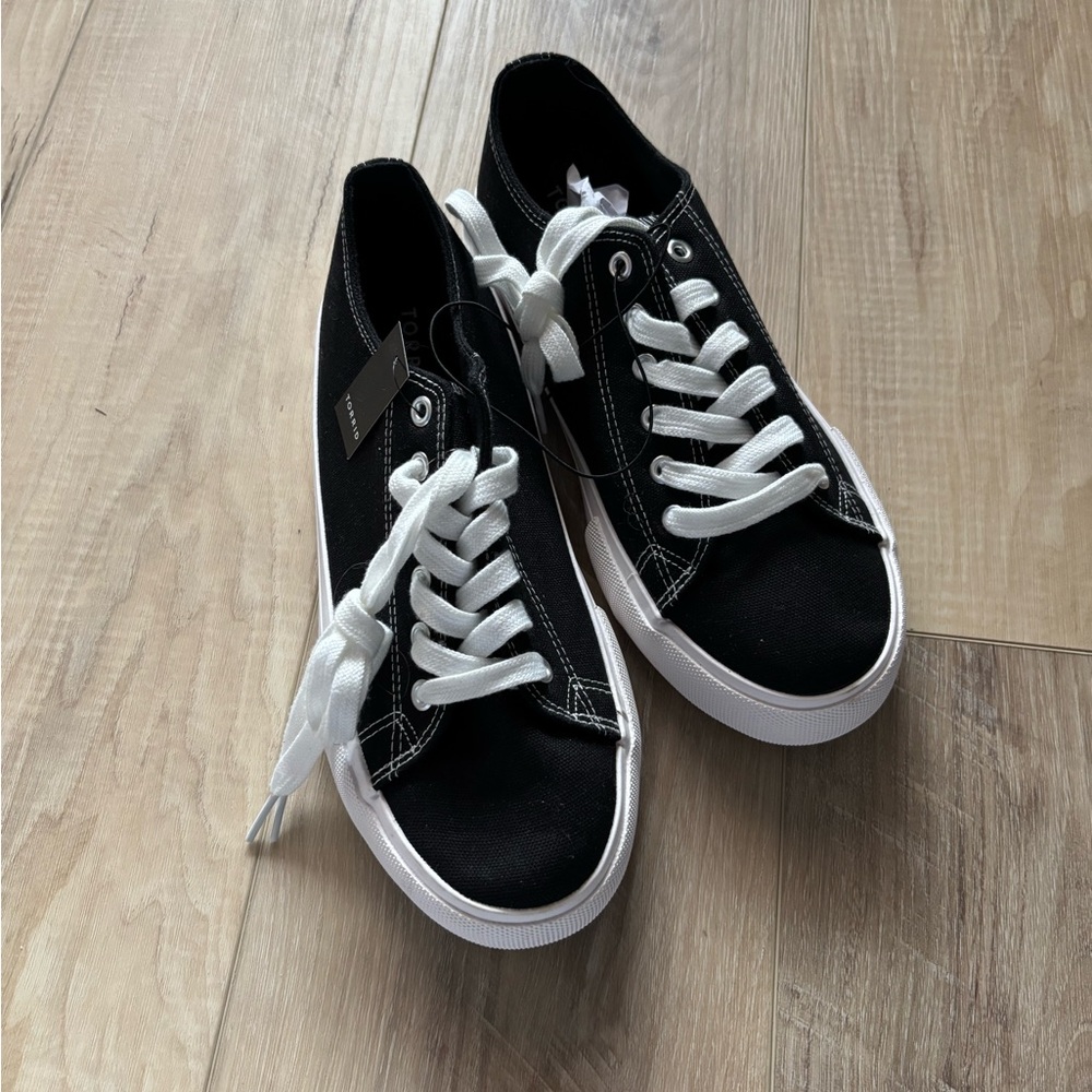 Torrid Black and White Women's Sneakers